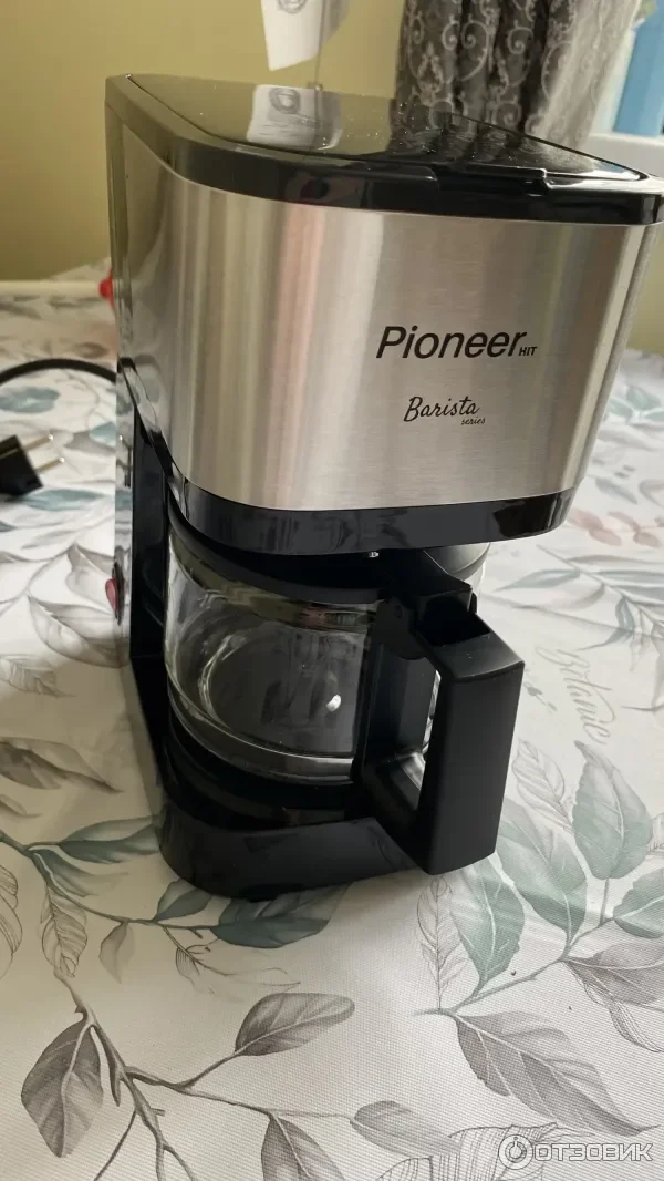 Кофеварка Pioneer CM040D 600 Вт 0.75 л стекло; нержавеющая сталь