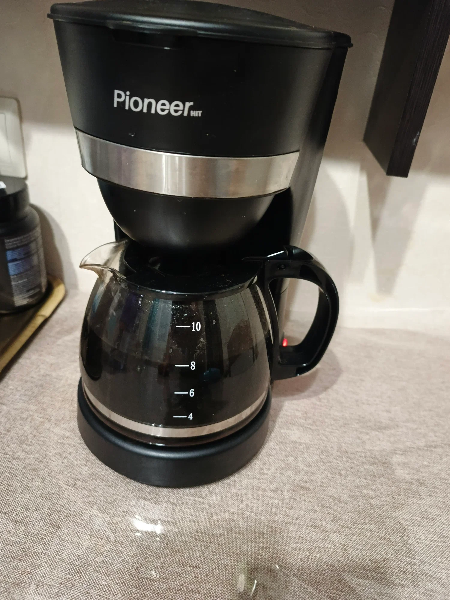 Кофеварка Pioneer CM200M, капельная, 800Вт, 1,25л.