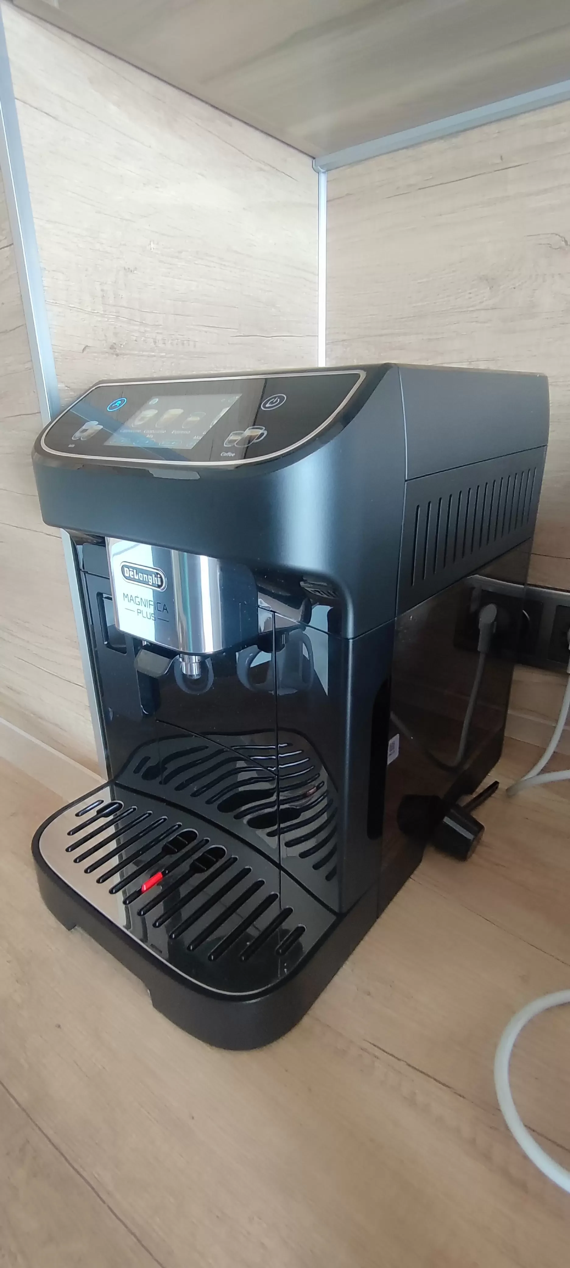 Кофемашина DeLonghi ECAM320.60.B S11 15 бар молотый / зерновой лунго