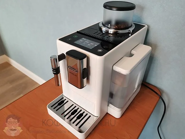 Кофемашина DeLonghi EXAM440.35.W S11 19 бар молотый / зерновой американо, эспрессо, кофе, лонг, лонг
