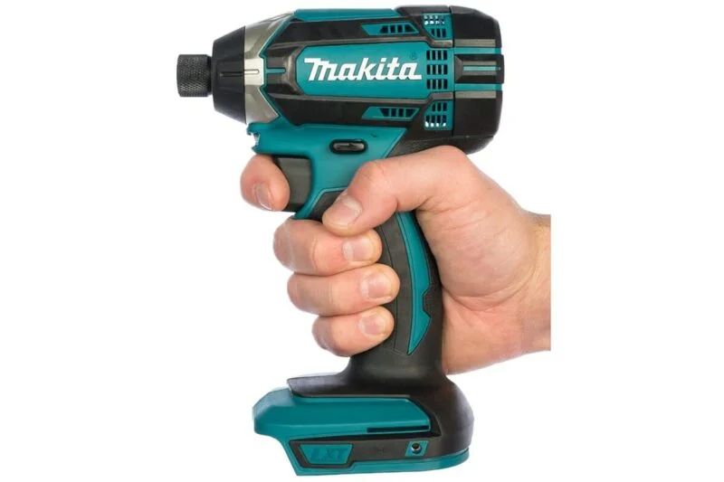 Шуруповерт Makita DTD152Z аккум. патрон:быстрозажимной