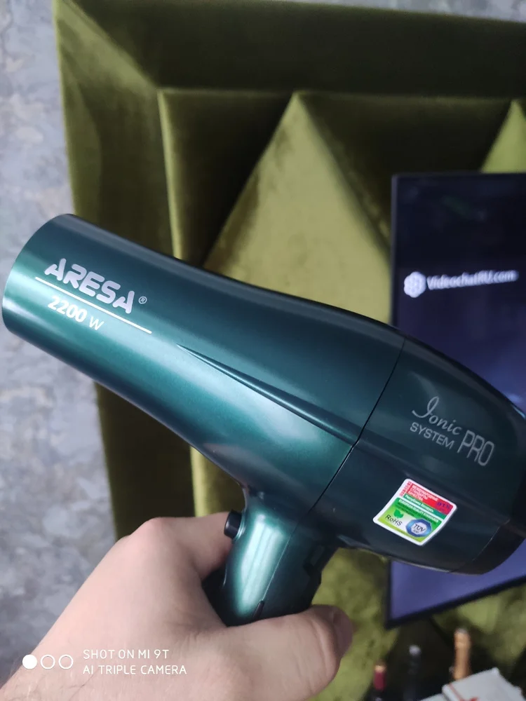 Фен ARESA AR-3218 зеленый, 2200 Вт, ионизация