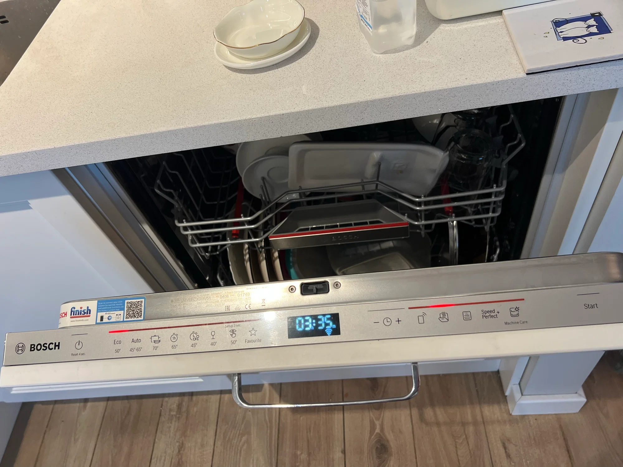 Встраиваемая посудомоечная машина Bosch SPV6EMX76Q