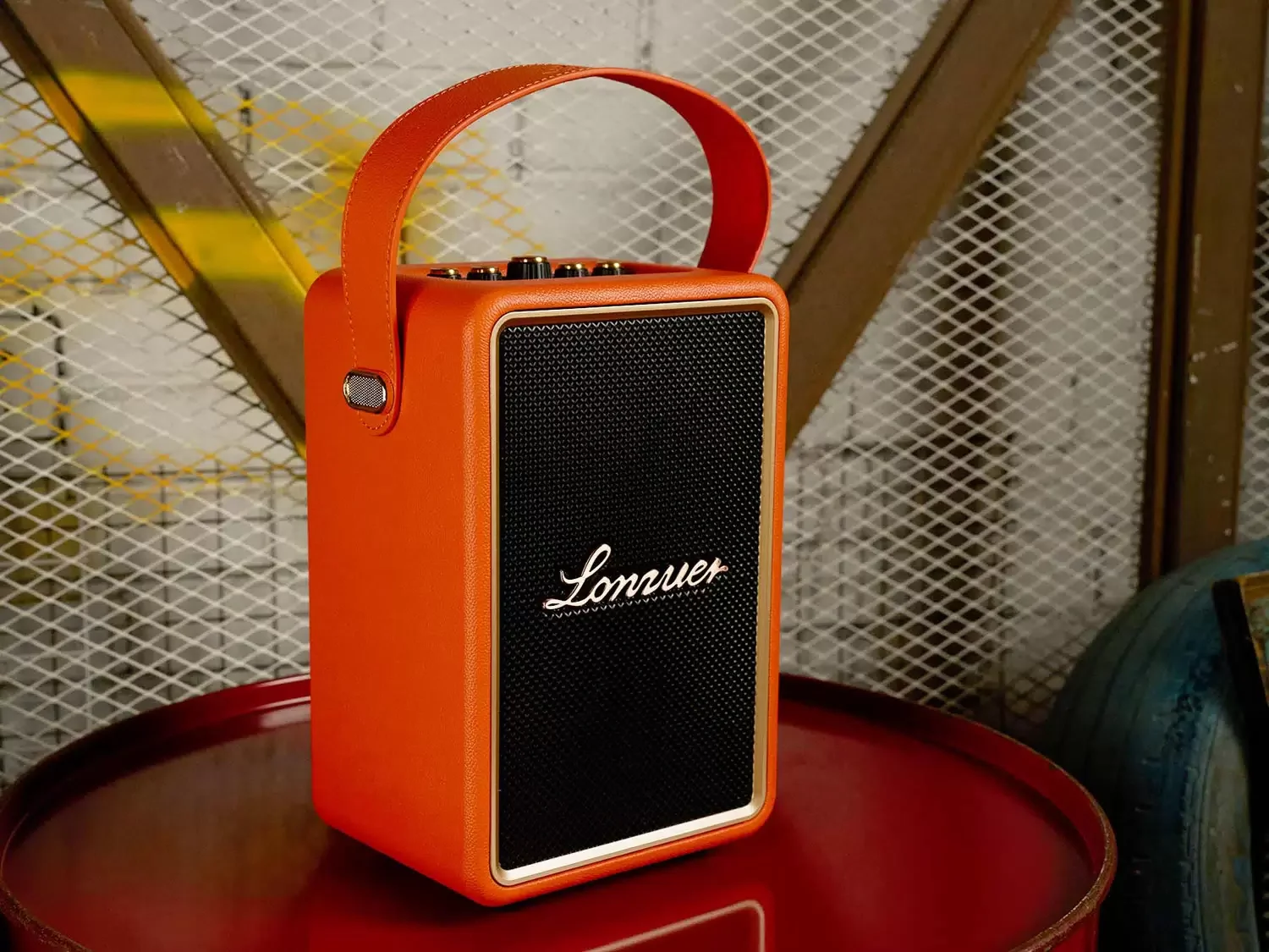 Беспроводная колонка Lonzuer Running оранжевый
