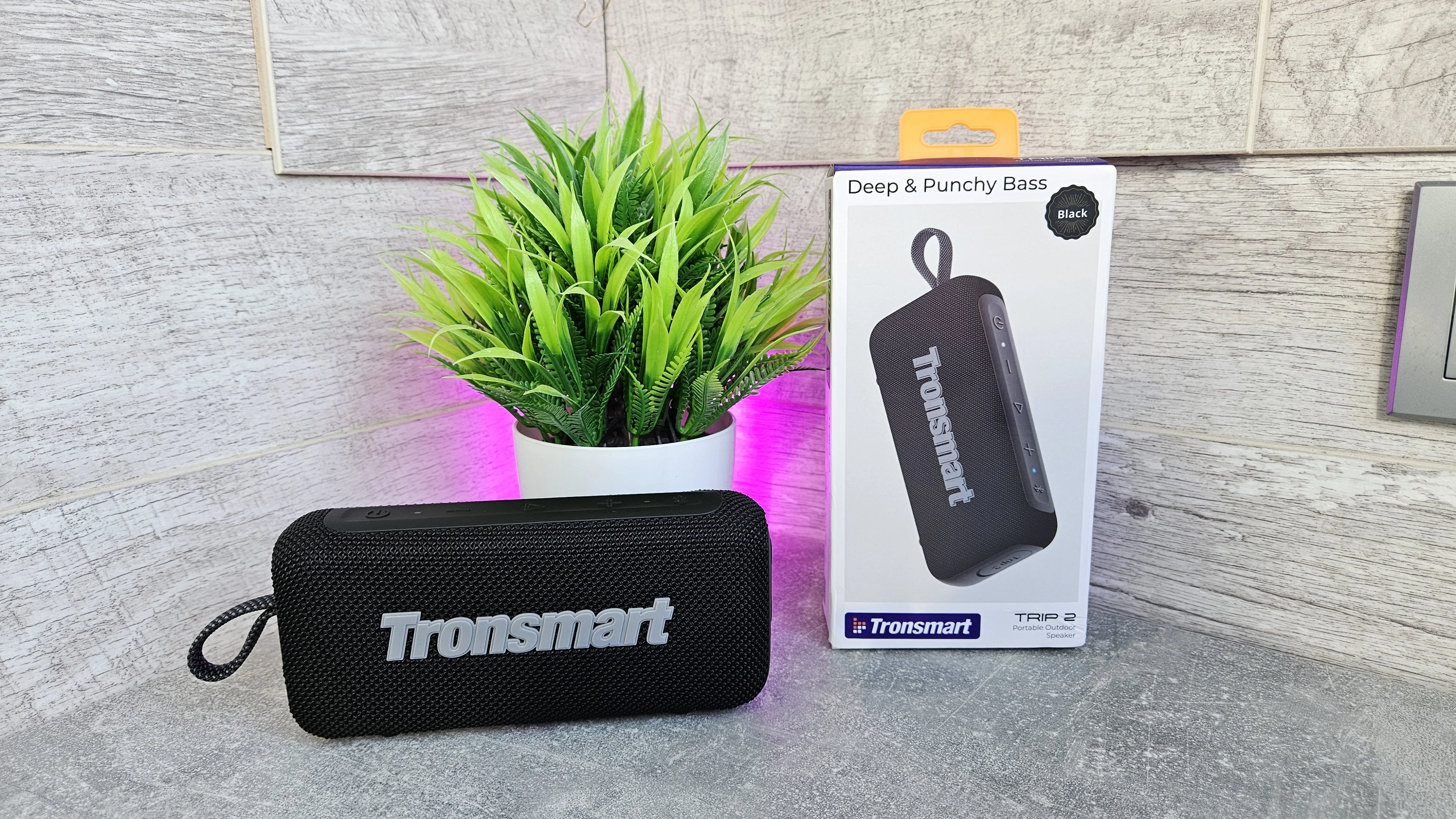 Беспроводная колонка Tronsmart Trip 2 Red (O3000) красный