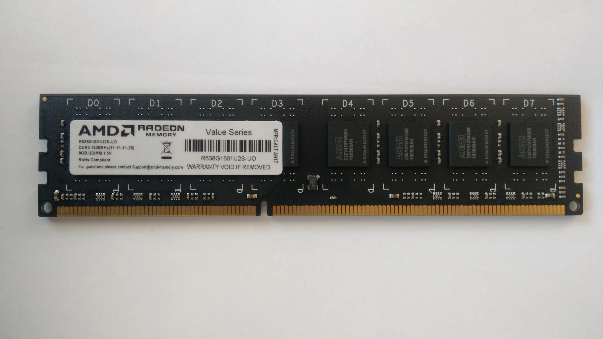Оперативная память AMD Radeon R3 Value Series, DDR3, 8GB (1x8GB), 1333 MHz, CL9, без радиатора, SO-DIMM