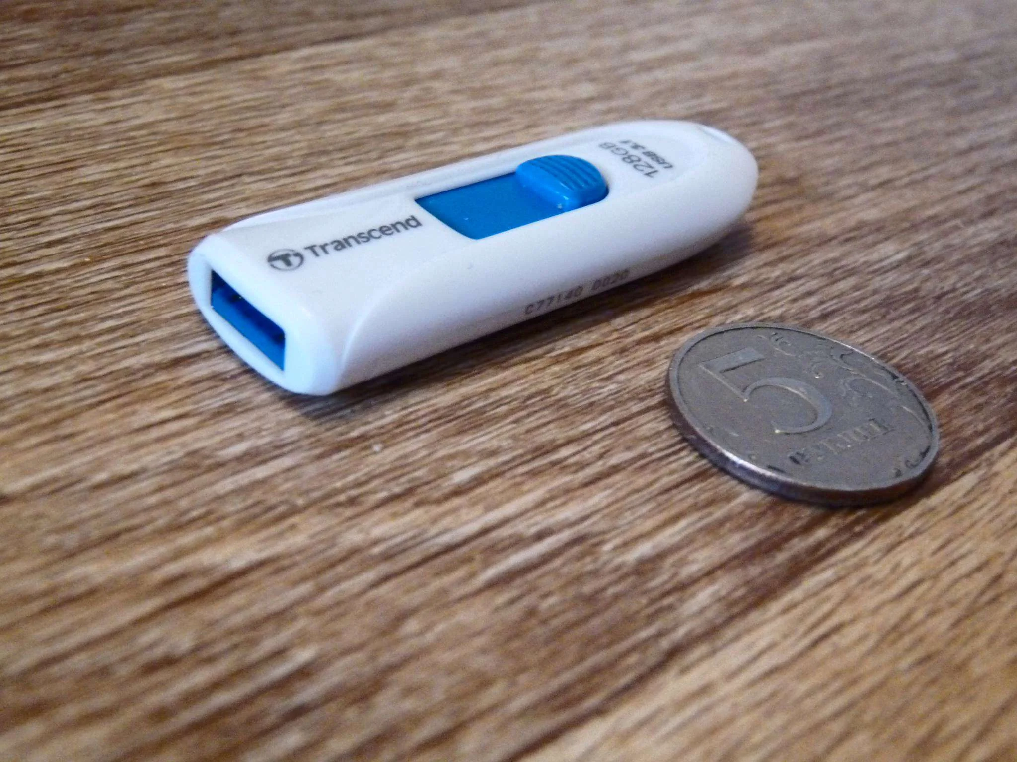 Флеш накопитель 128GB Transcend JetFlash 790, USB 3.1, Белый