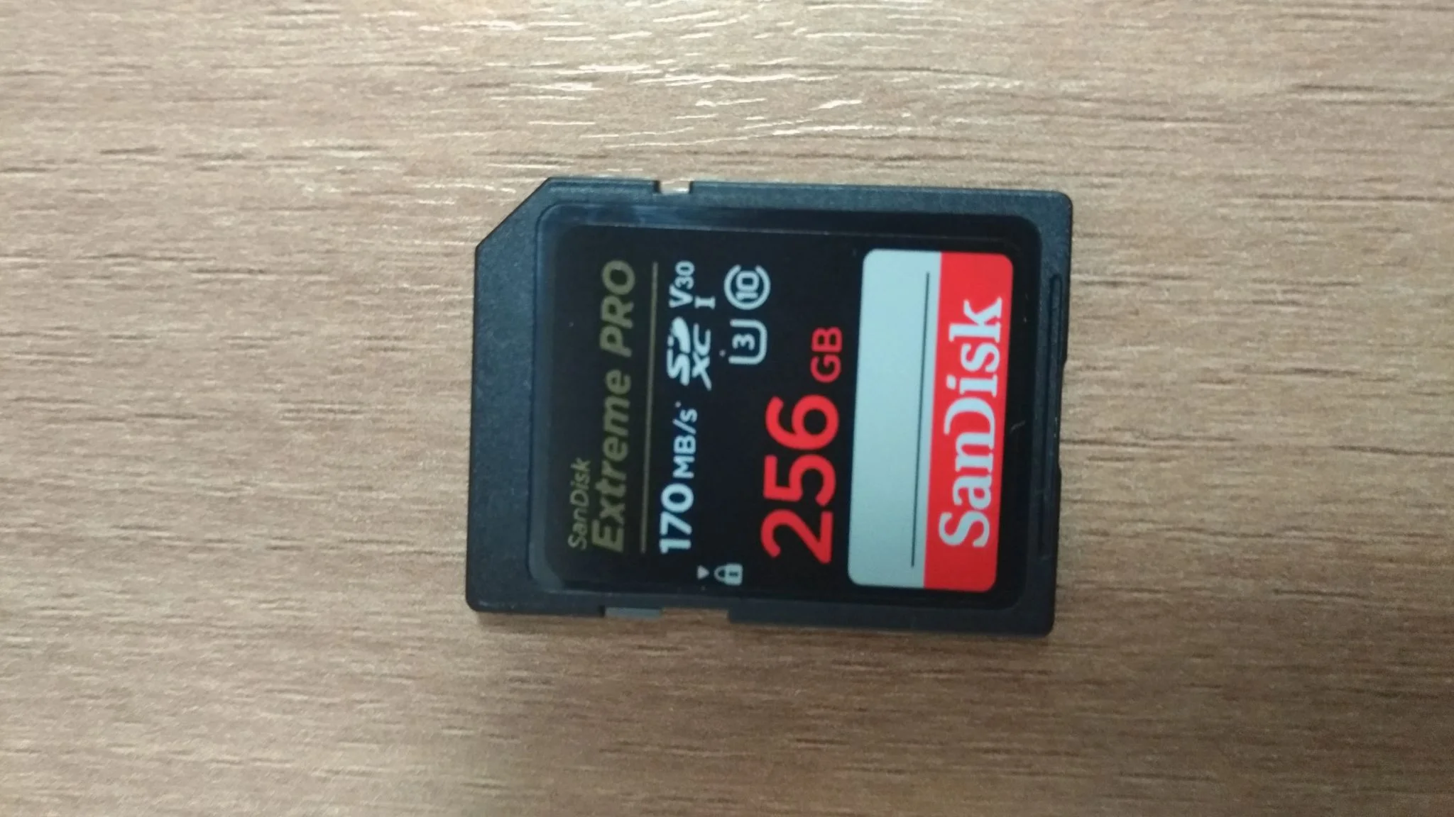 Флеш карта SD 256GB SanDisk SDXC Class 10 V30 UHS-I U3 Extreme, 180MB/s
