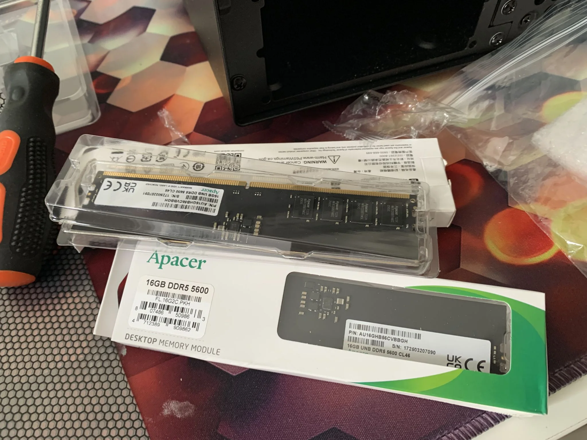 Оперативная память Apacer DDR5 16Gb 5600MHz (FL.16G2C.PKH)