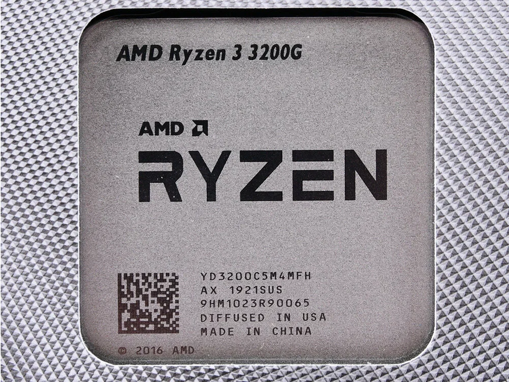 Процессор AMD Ryzen 3 3200G AM4 OEM (YD3200C5M4MFH)