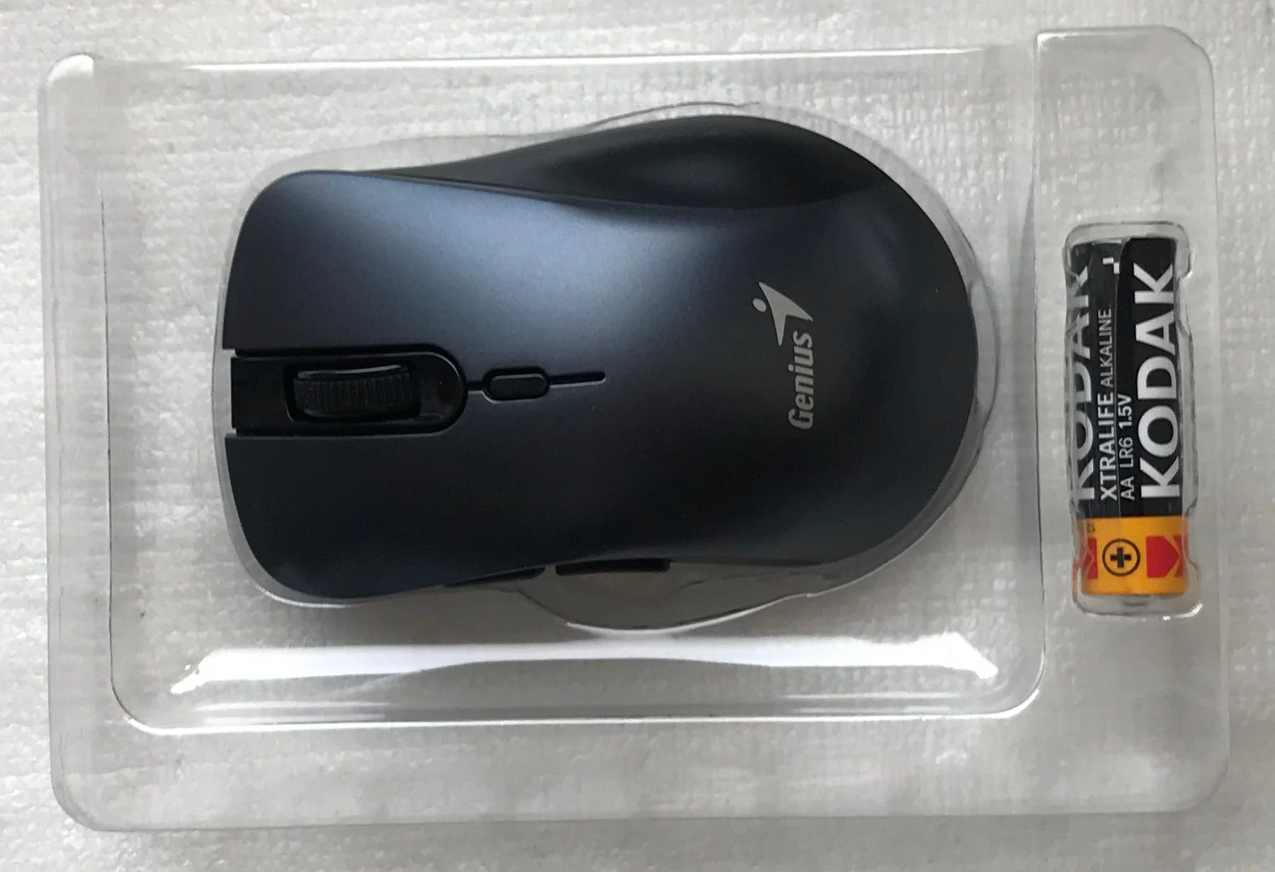 Мышь беспроводная Genius Ergo 8100S AI серебристо-серый, 1600 dpi, радиоканал, USB, кнопки - 6