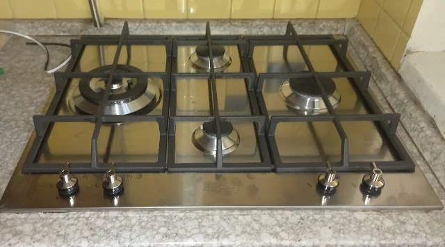 Газовая варочная панель Smeg PX364LMB