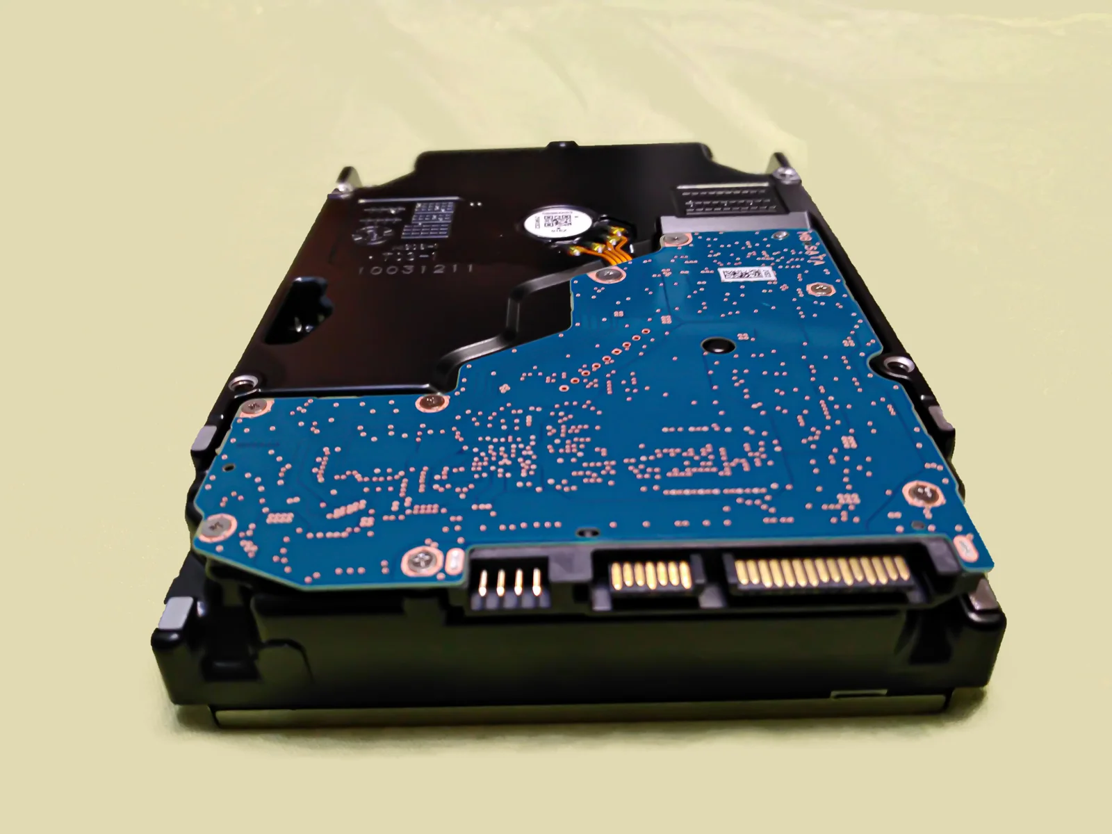 Жесткий диск Toshiba SATA-III 16Tb MG08ACA16TE Server Enterprise Capacity (7200rpm) 512Mb 3.5"
