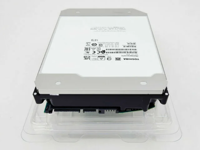 Жесткий диск Toshiba SATA-III 18TB MG09ACA18TE Server Enterprise Capacity 512E (7200rpm) 512Mb 3.5"