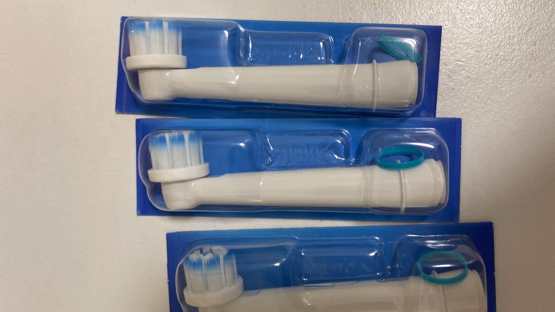 Oral-B Насадки для зубной щетки EB60X Sensitive Clean 4 шт с Х-образными щетинками