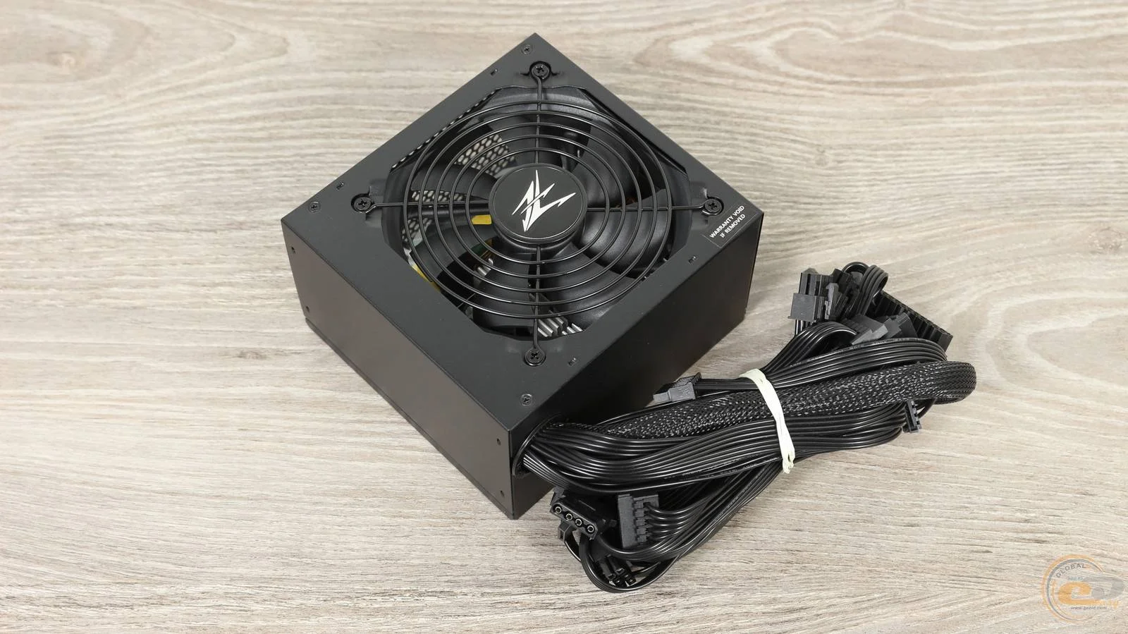 Блок питания 800W Zalman ZM800-TXII <800W, ATX12V v2.3, APFC, 12cm Fan, 80+, Ret>