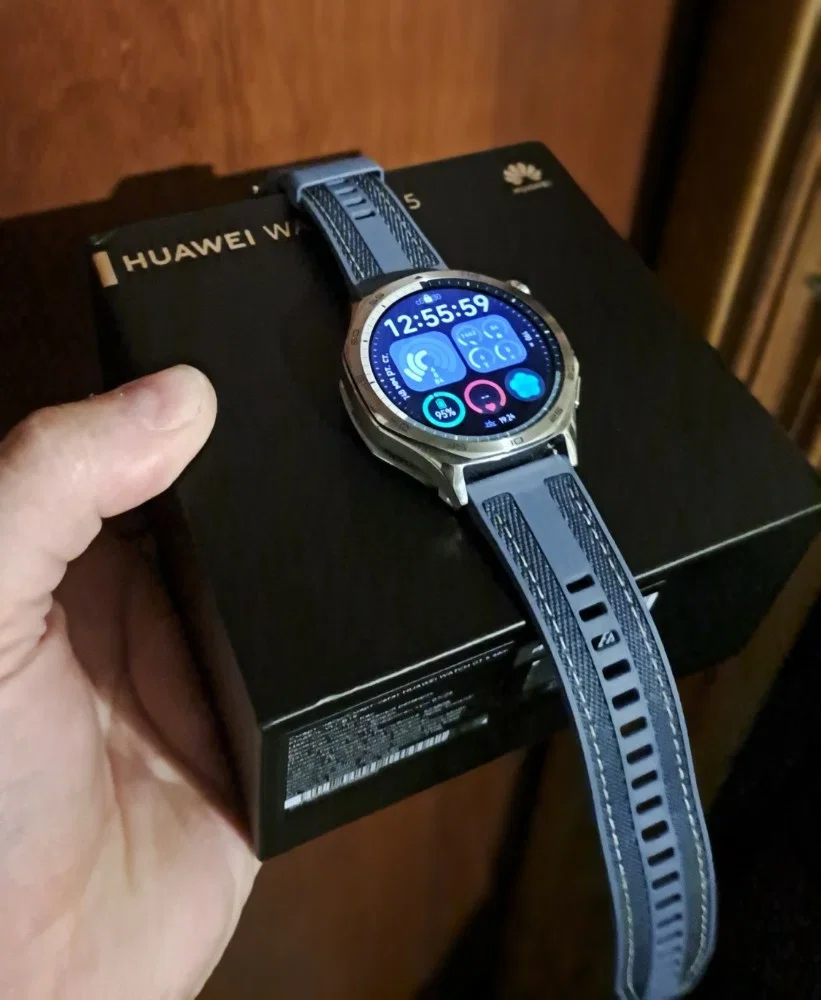Умные часы и браслет Huawei Watch GT 5 (55020DGK) Brown