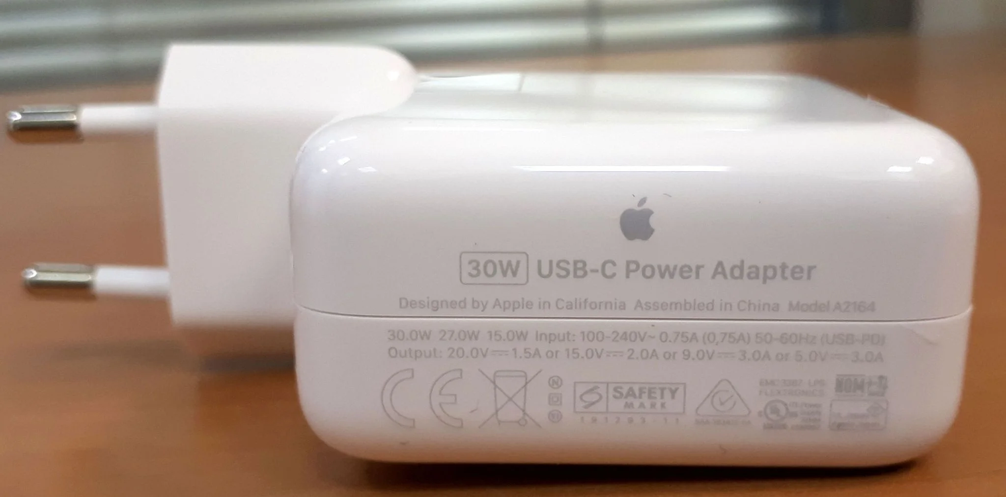 Зарядное устройство Apple A2164 USB-C 30W от бытовой электросети (MY1W2ZM/A)