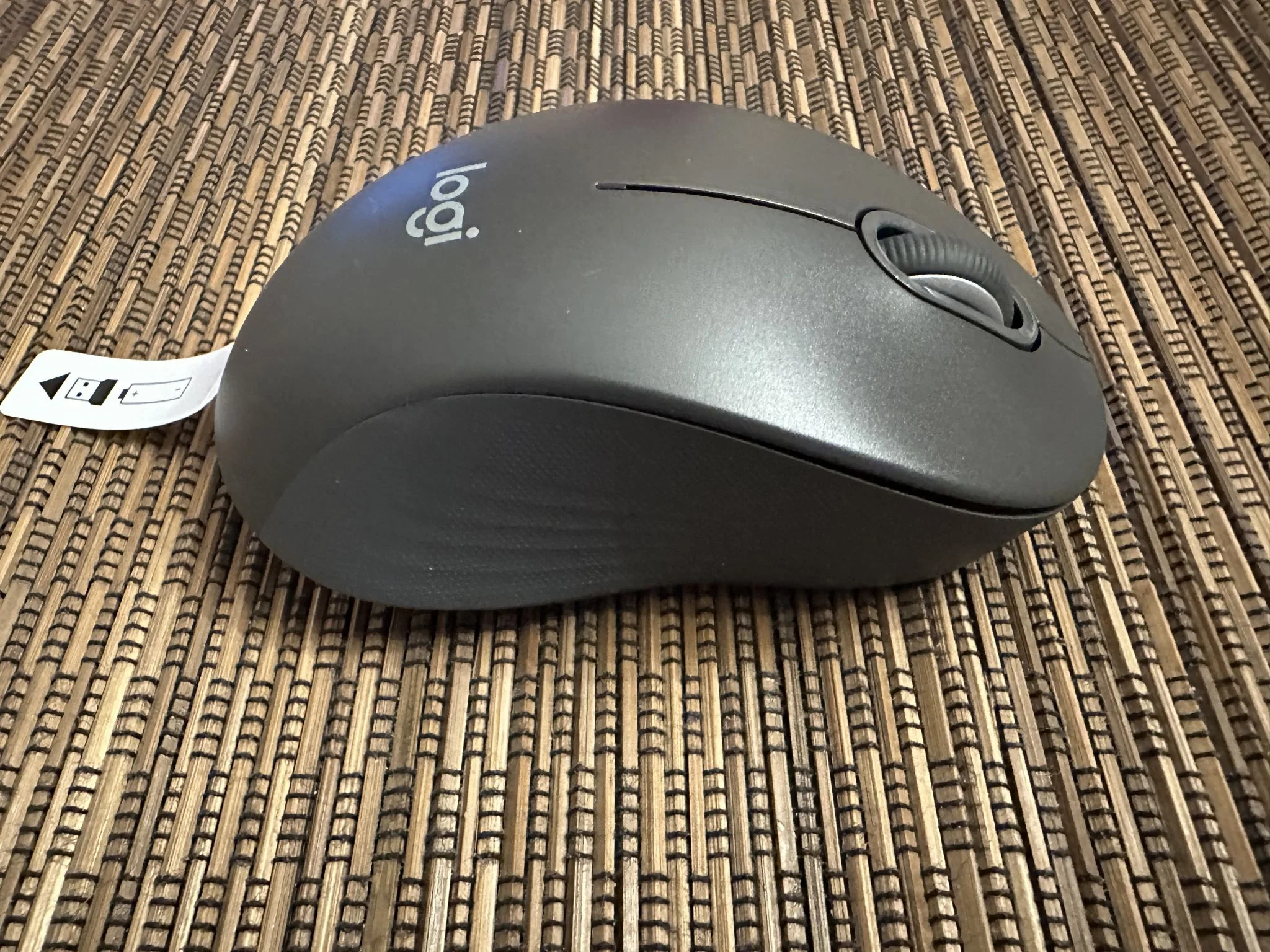 Мышь беспроводная Logitech M550 темно-серый/серый, 4000 dpi, радиоканал, Bluetooth, USB, кнопки - 3