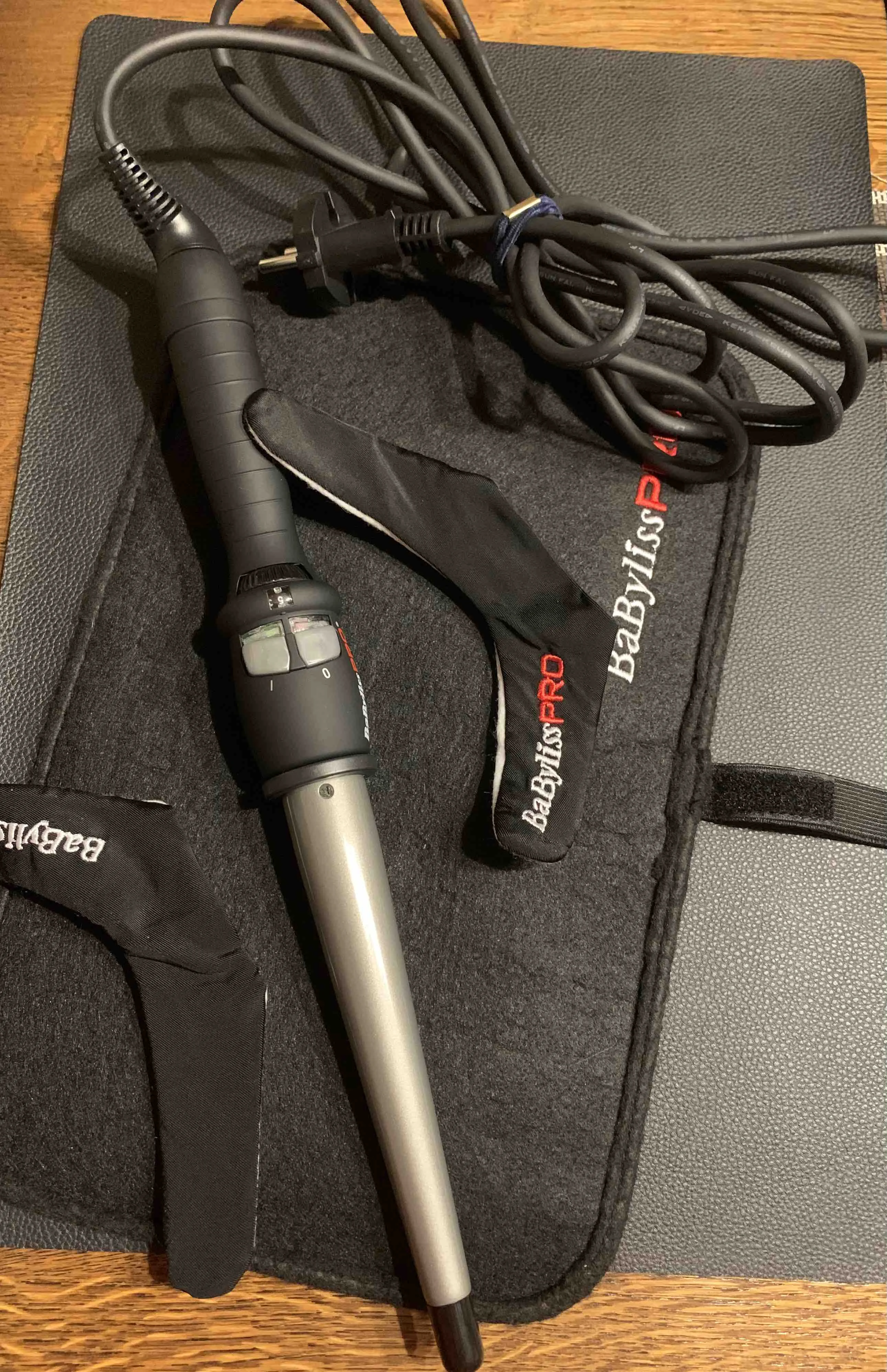Щипцы для укладки волос Babyliss Pro конусная 19-32 мм BAB2281TTE