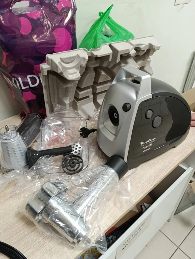 Мясорубка Moulinex HV8 ME687832, черный, 2200 Вт, 4.5 кг/мин