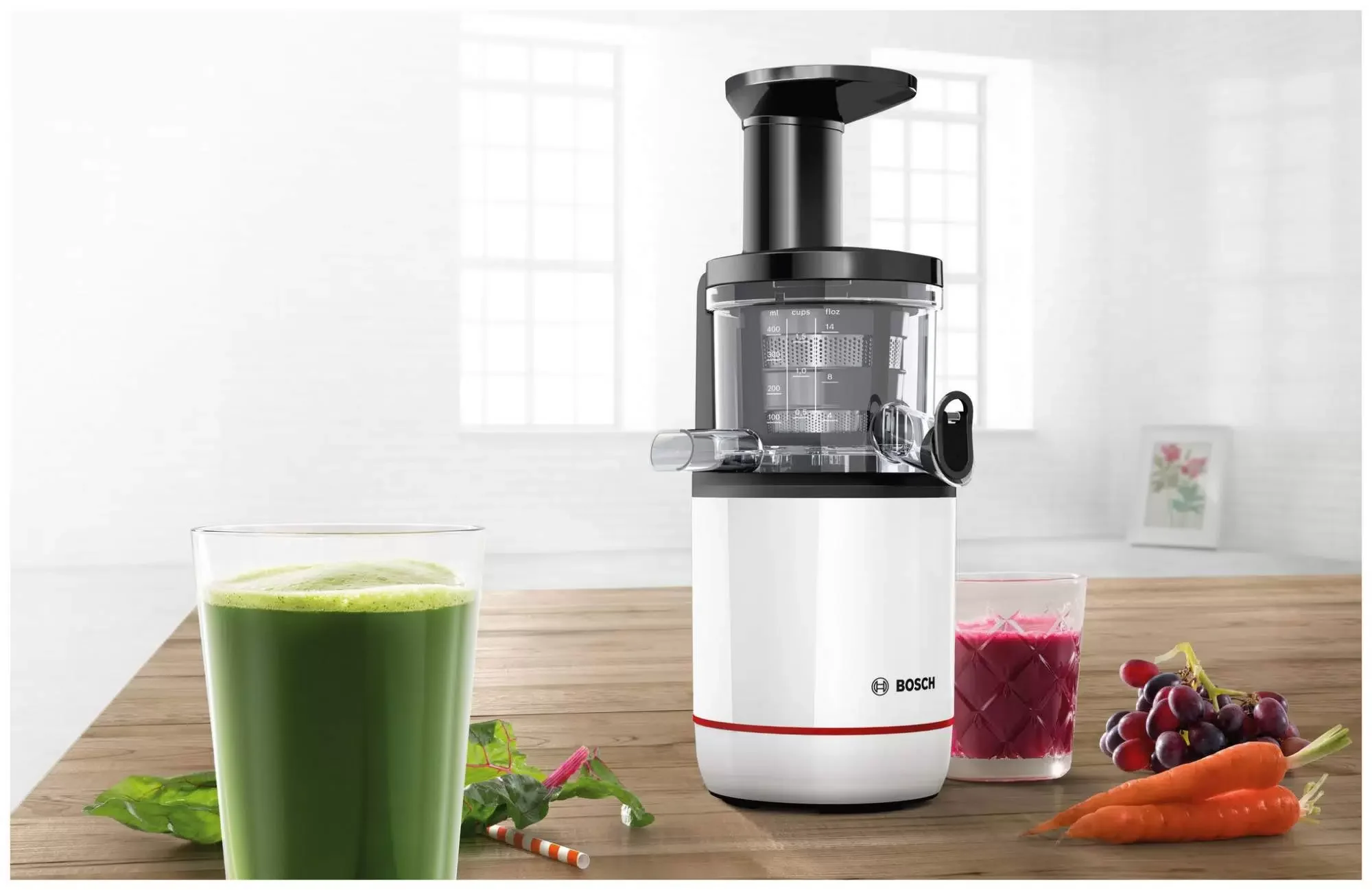 Соковыжималка Bosch MESM500W мощность 150 Вт