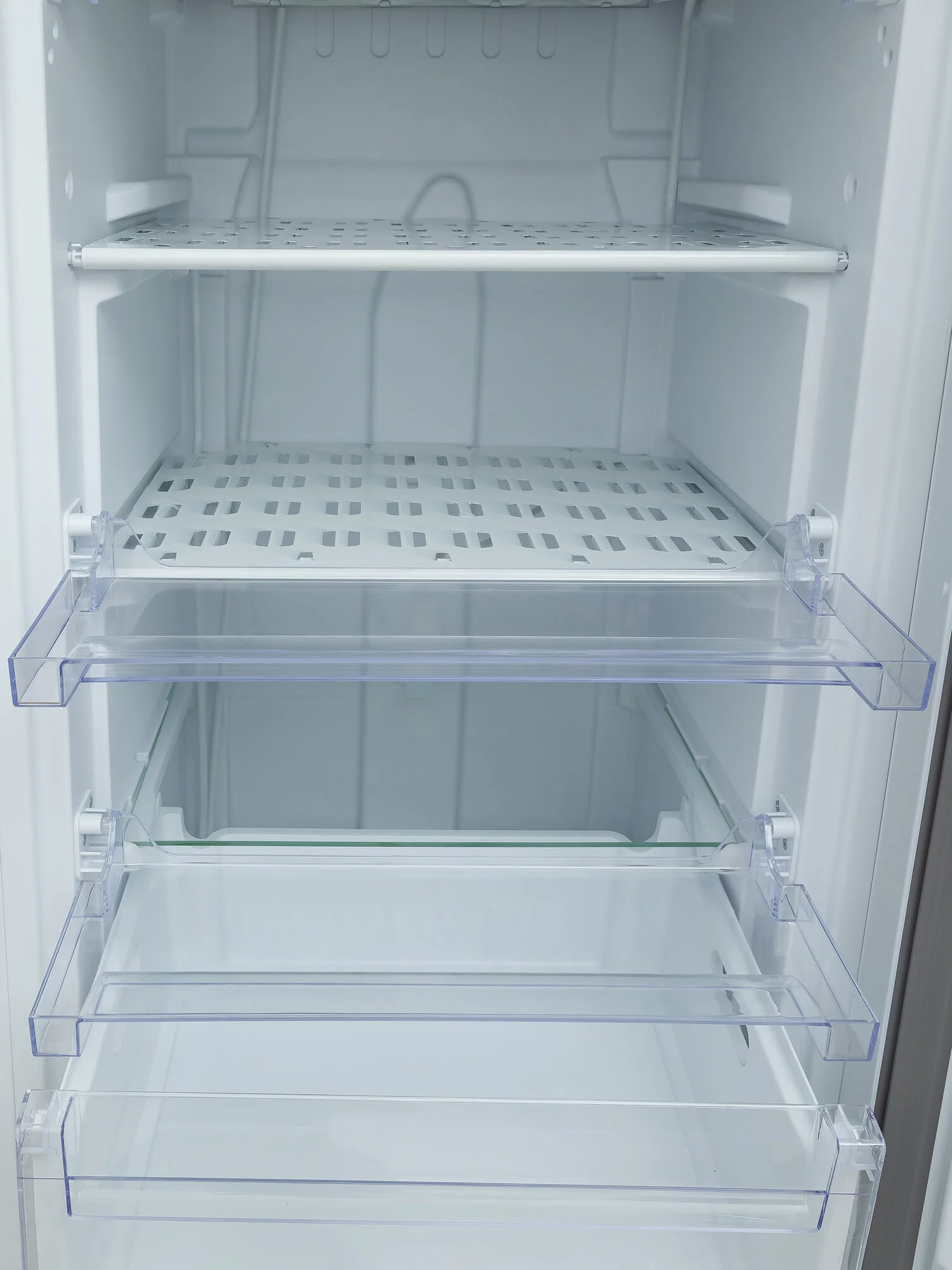 Морозильник Beko B1RFSL272NG 7369610002, серый, 312л, 175×60×62 см, 12 кг/сут