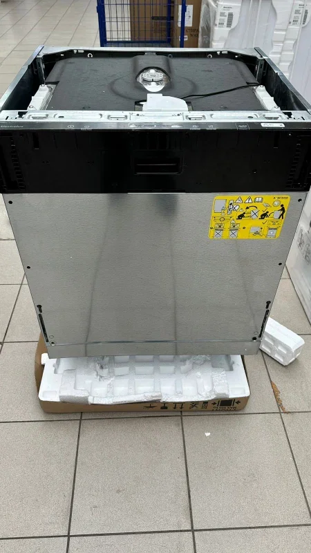 Встраиваемая посудомоечная машина Electrolux EEM48320L, серебристый, 59.6 см, 14 компл., 44 дБ, класс D