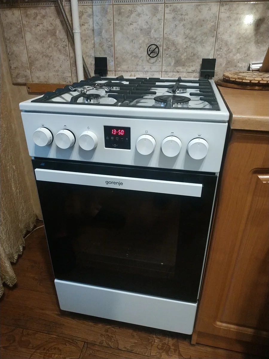 Плита газовая Gorenje GG5A11WF белый, конфорок 4 газовых, духовка 70 л, 50 см x 85 см x 59.4 см