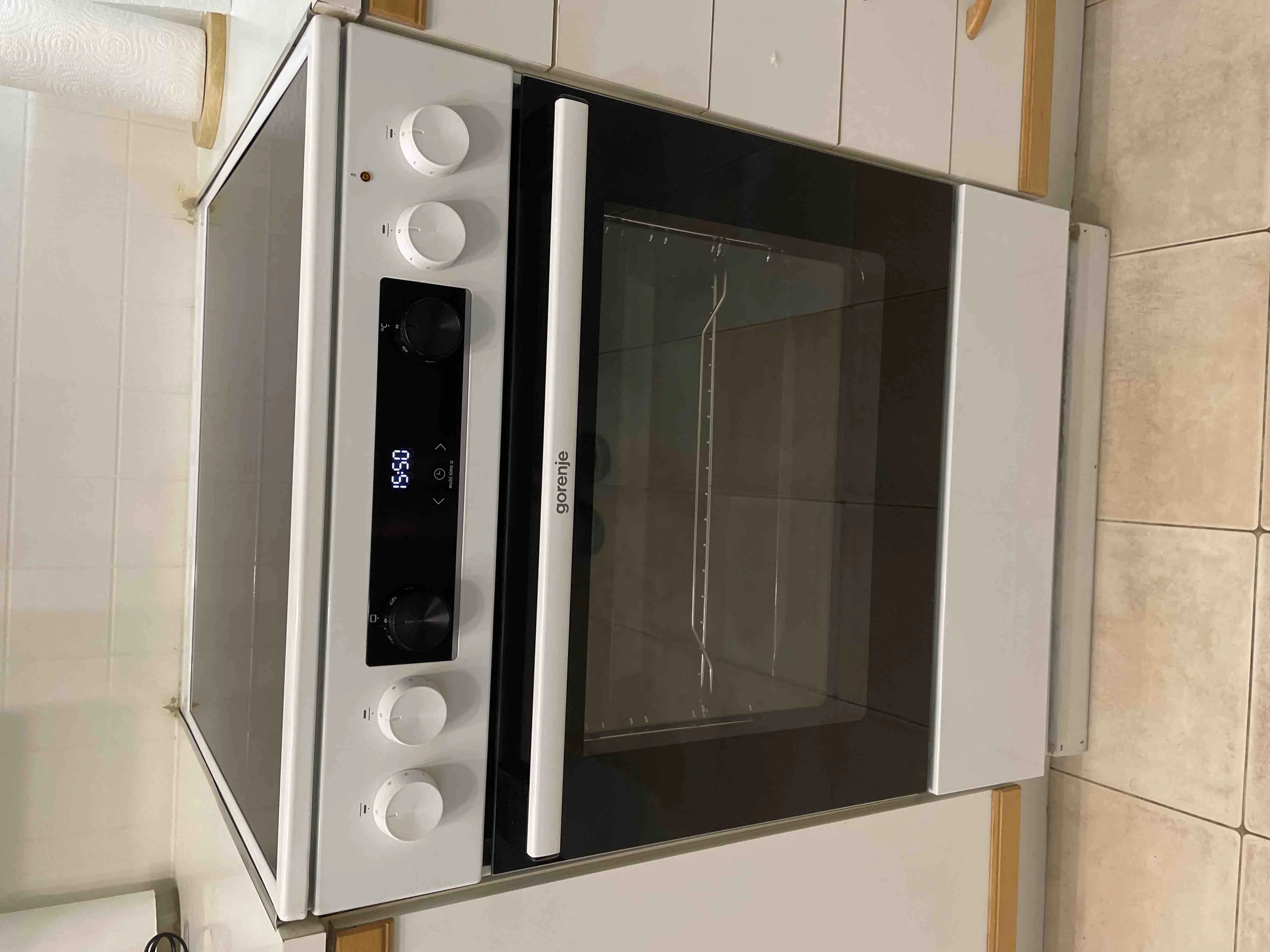 Плита электрическая Gorenje GEC6C40WD белый, конфорок 4 электрических, духовка 71 л, 60 см x 85 см x 60 см
