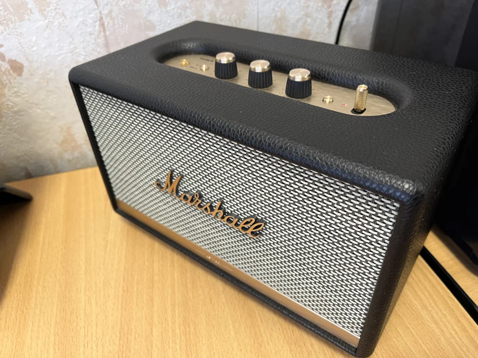 SVEN HA-950, черный, МДФ, эко-кожа (60 Вт, Bluetooth, USB, Micro SD, пульт)