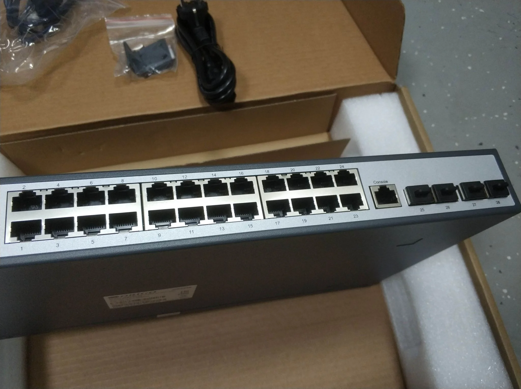 Коммутатор OS3228/A1A