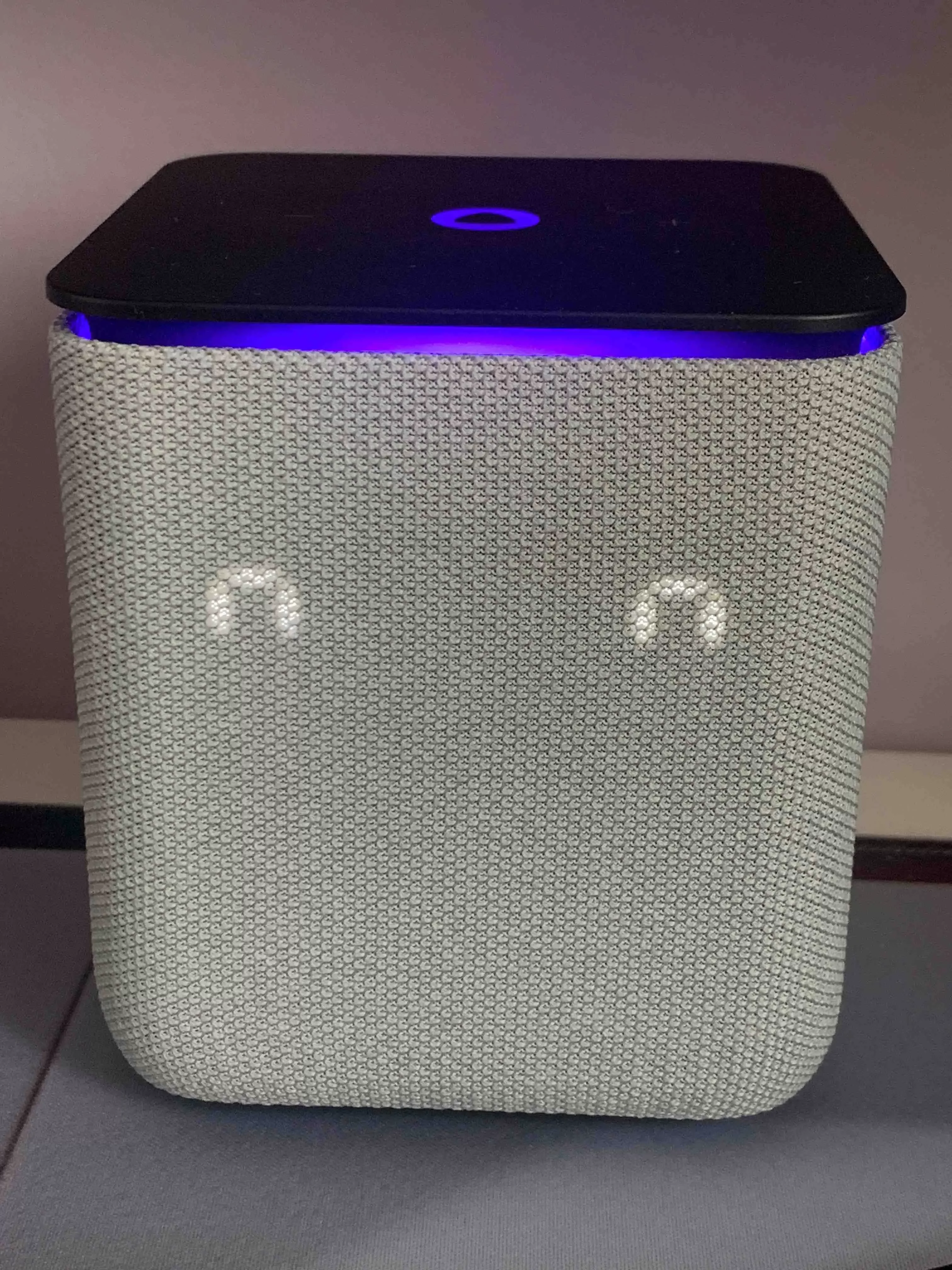 Умная колонка Яндекс Станция Миди, ZigBee, 24Вт, с голосовым ассистентом Алиса на YaGPT, серый