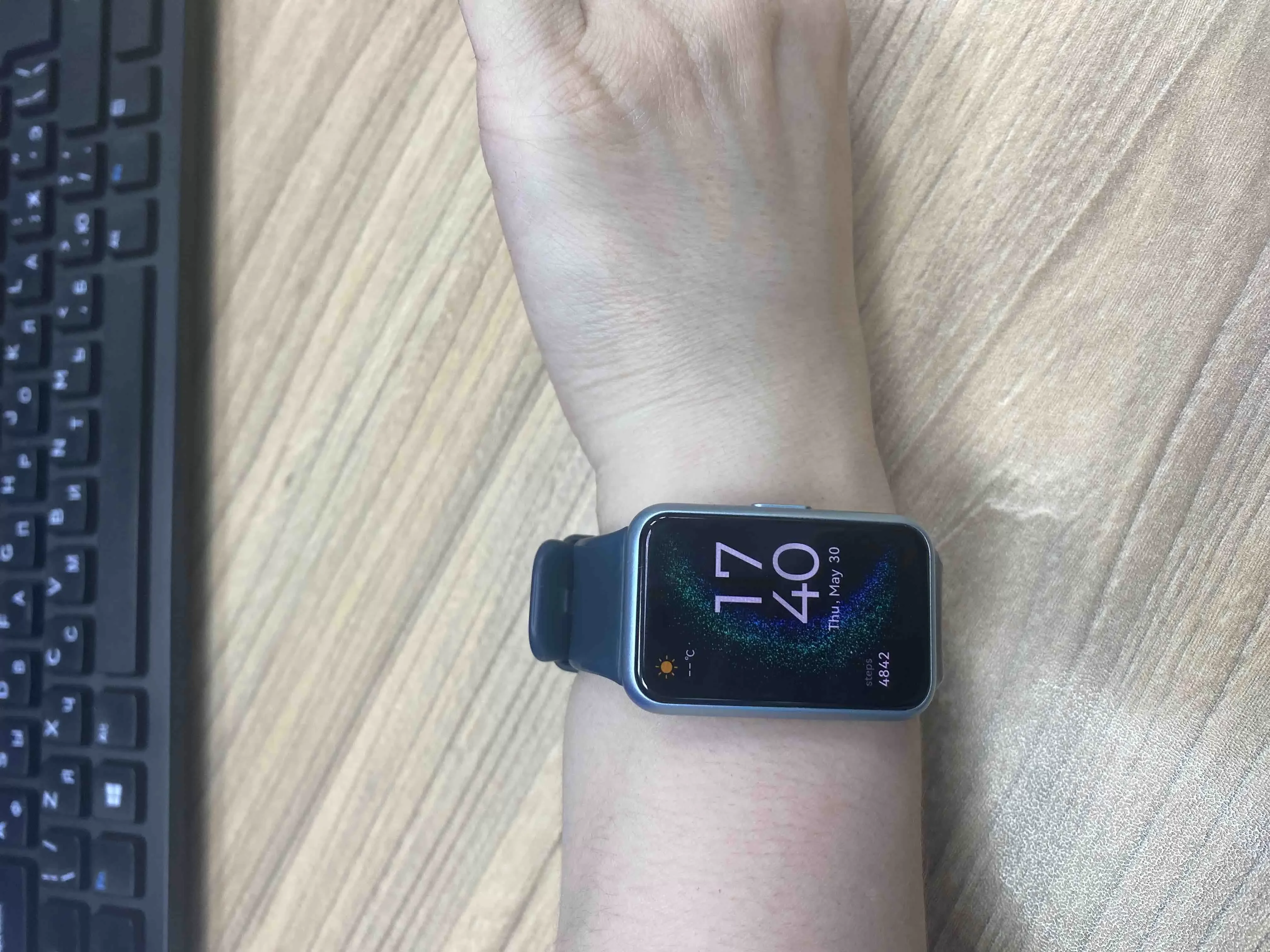 Умные часы HUAWEI FIT SE STIA-B39 зеленый
