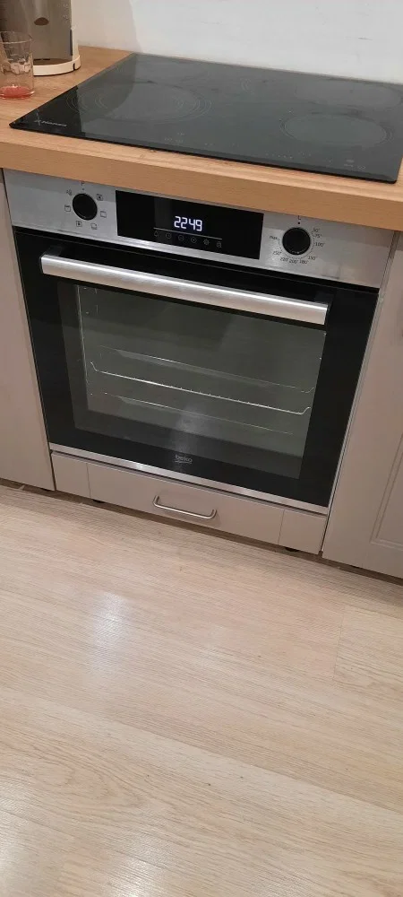 Электрический духовой шкаф Beko BBIE123002XD