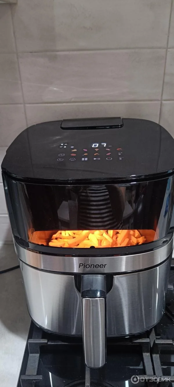Аэрогриль Pioneer SM516D 8л. 1850 Вт, 10 программ °С: 80-200