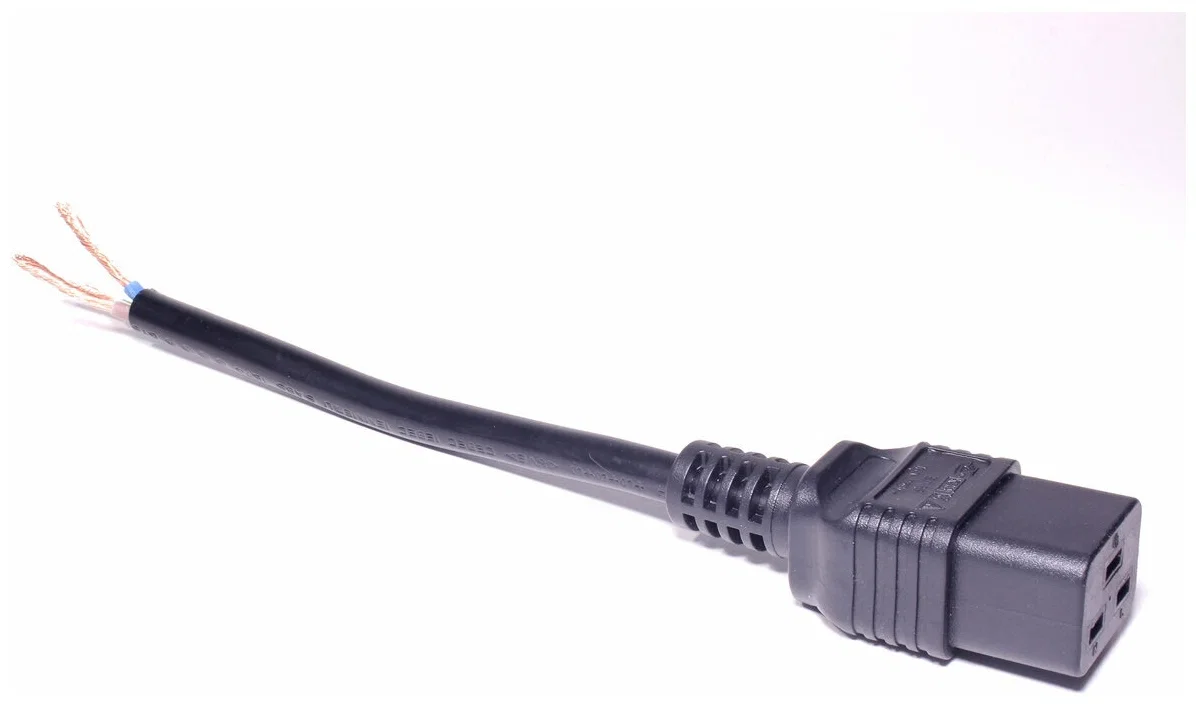 Кабель питания С19 3*2.5mm2 - 1.5 метра