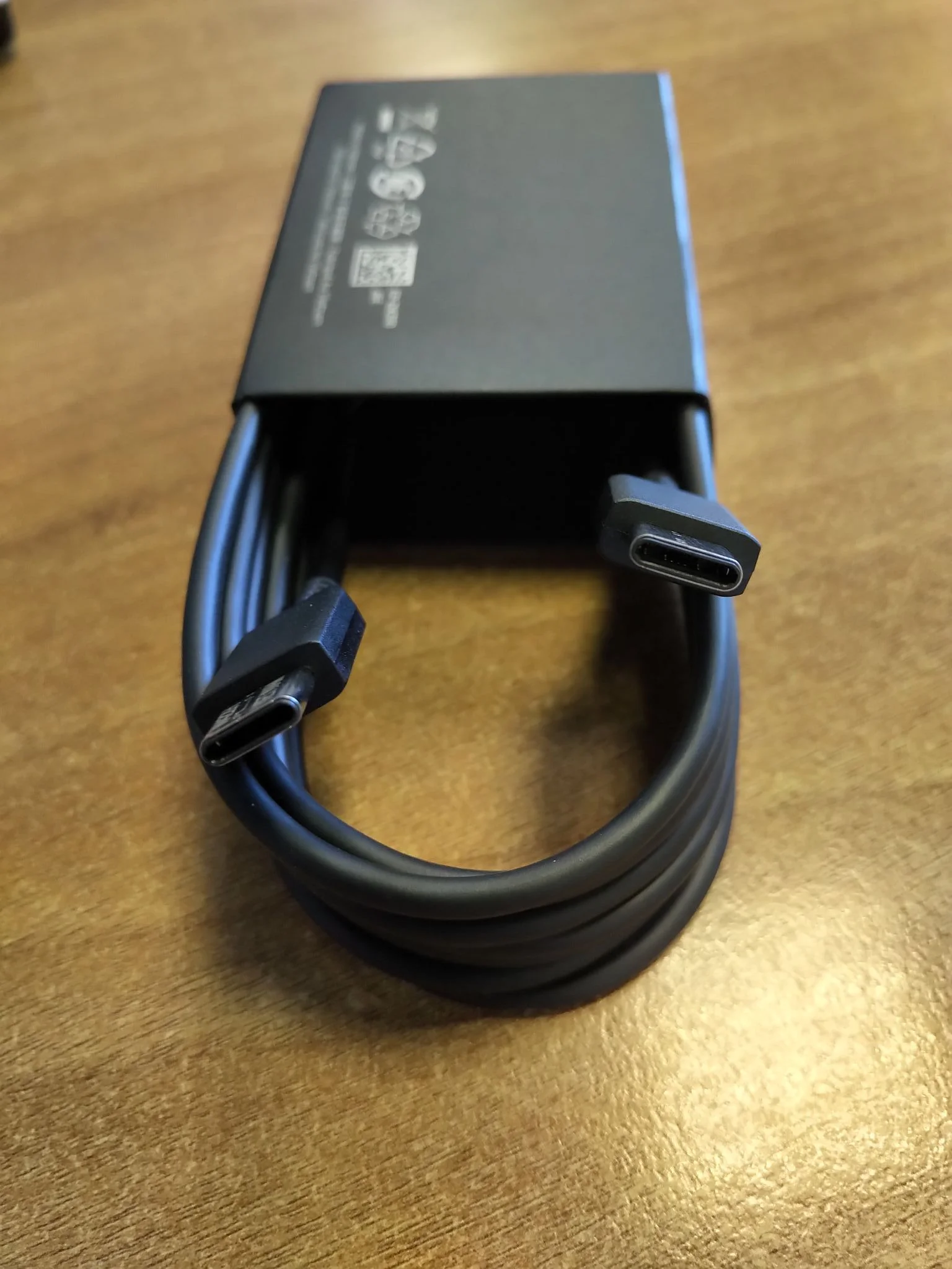 Кабель для цифровой техники и смартфонов Samsung TypeC-TypeC 60W 1.8m black SAM-EP-DX310JBRGRU