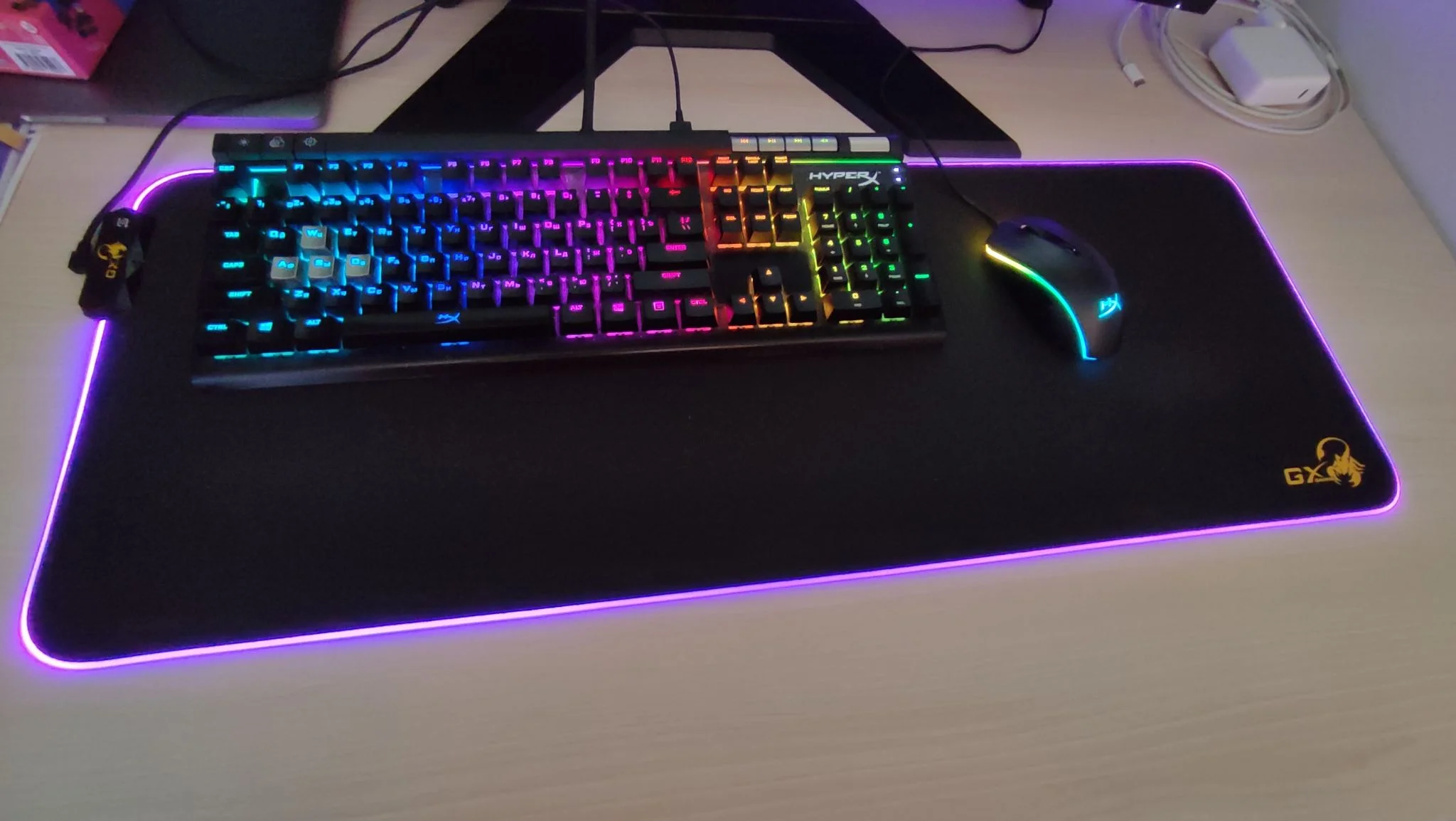 Коврик для мыши Genius GX-Pad 800S RGB