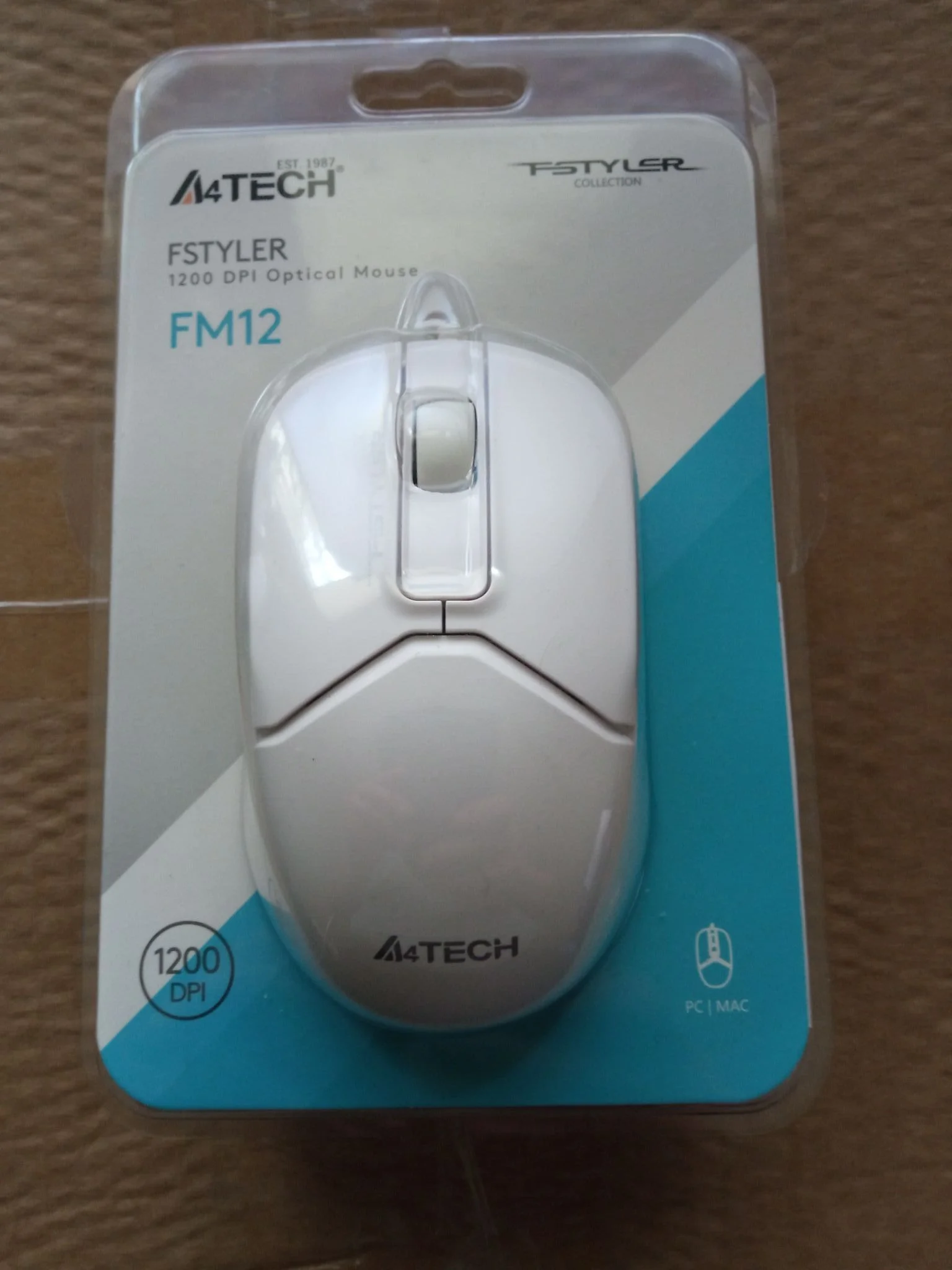 Мышь проводная A4Tech Fstyler FM12 белый, 1200 dpi, USB, кнопки - 3