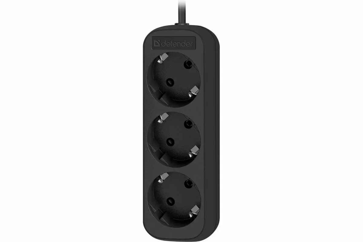 Удлинитель Defender с заземлением M350 5.0 м, 3 розетки, черный