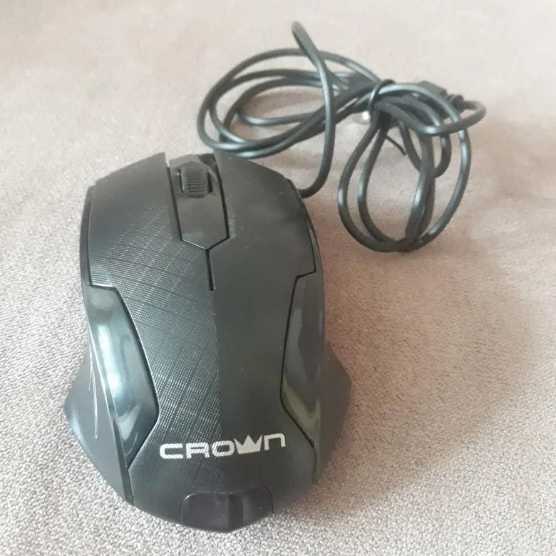 Мышь проводная Crown CMM-100 черный, 1000 dpi, USB, кнопки - 3