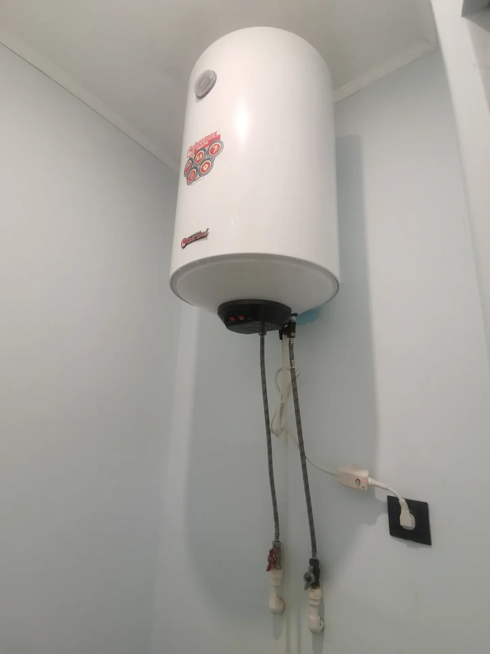 Водонагреватель накопительный Thermex Praktik 80 V