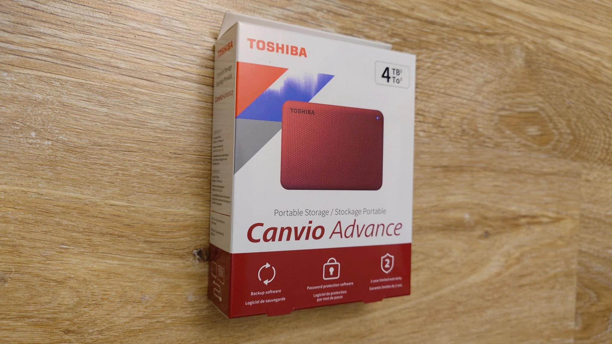 Внешний HDD 2.5" Toshiba Canvio Advance, 4TB, USB 3.2 Gen 1 Type-A, 5400 rpm, красный