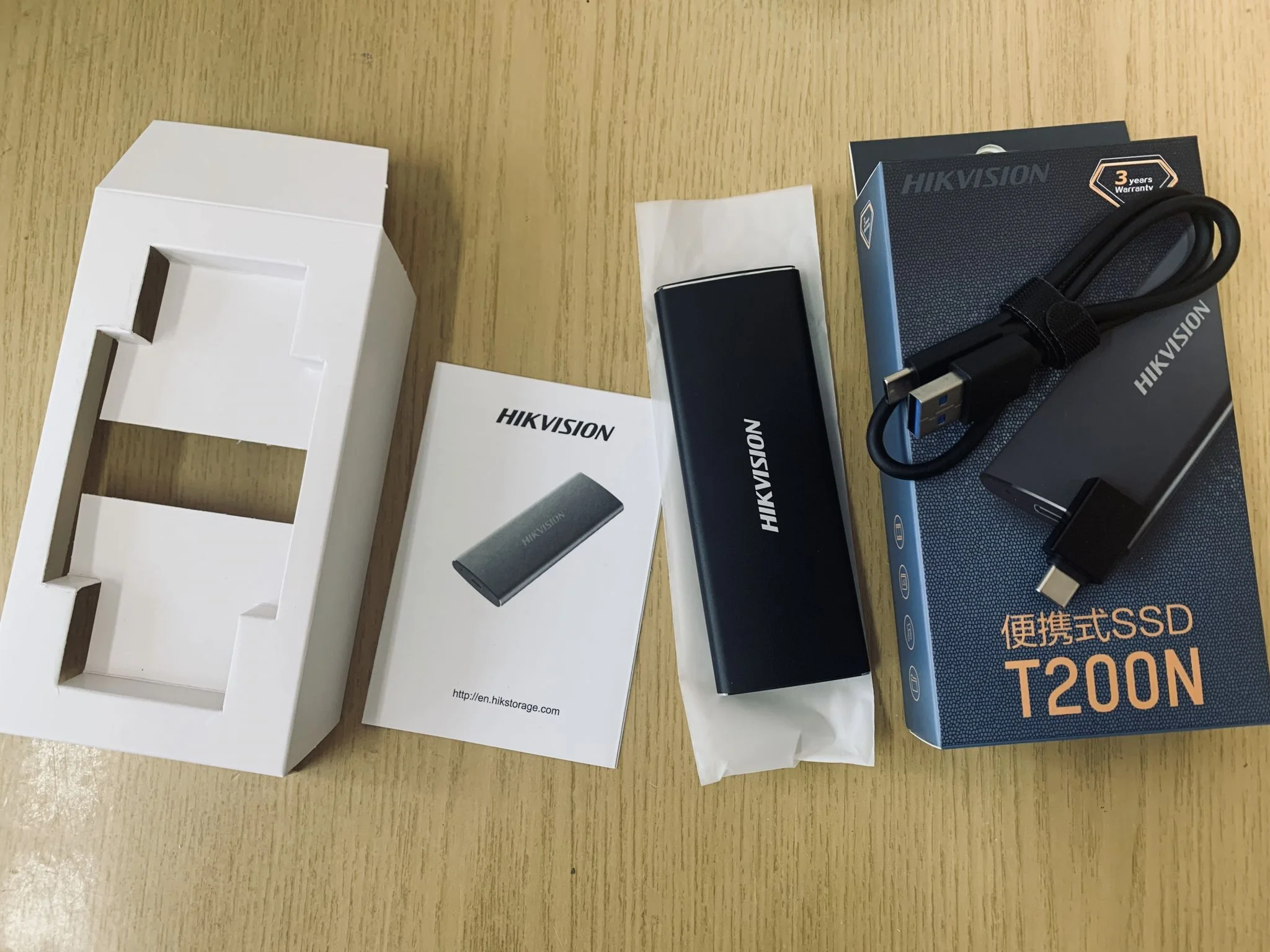 Внешний SSD Hikvision HS-ESSD-T200N, 512G, USB Type-C 3.1, R/W 450 МБ/с / 400 МБ/с, черный