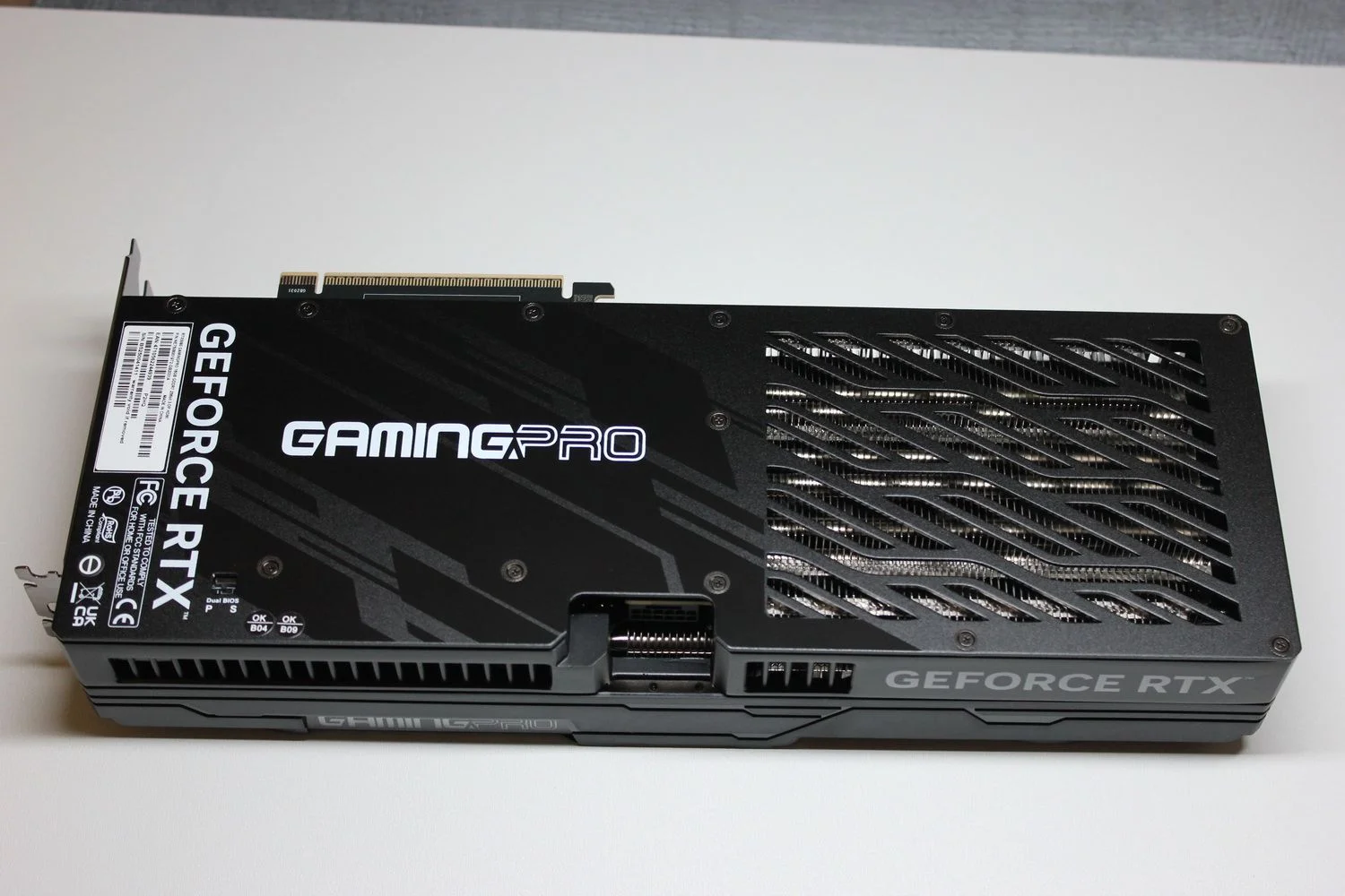 Видеокарта Palit GeForce RTX 5080 16GB GAMINGPRO V1 (NE75080019T2-GB2031Y)