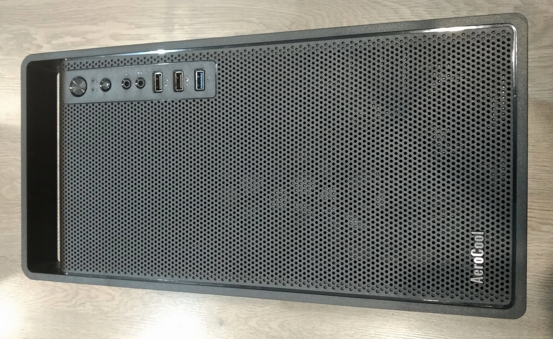 Компьютерный корпус Formula V Line CS-109-G