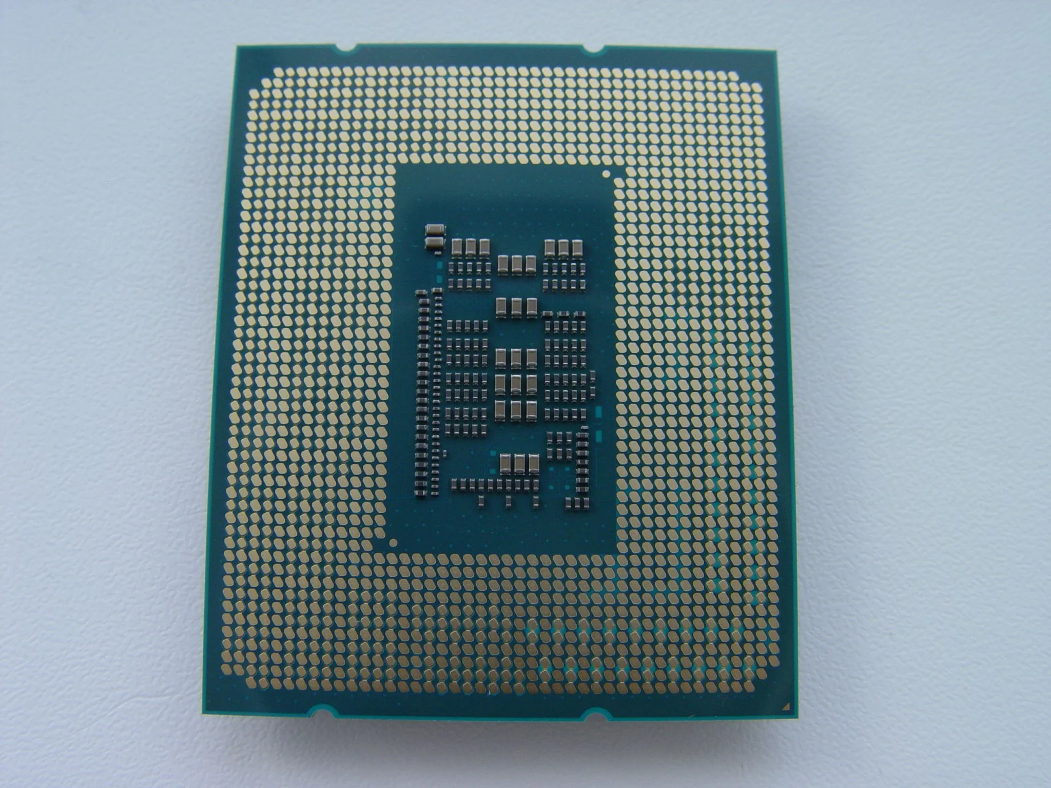 Процессор Intel Core i3-13100F S1700 OEM 3.4G CM8071505092203 S RMBV IN