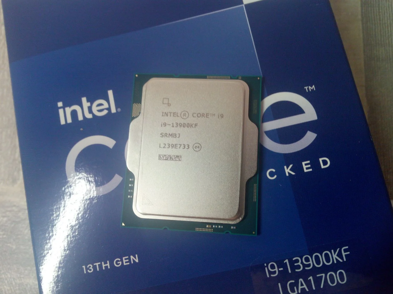 Процессор Intel Core i9-13900KF S1700 OEM 3.0G CM8071505094012 S RMBJ IN