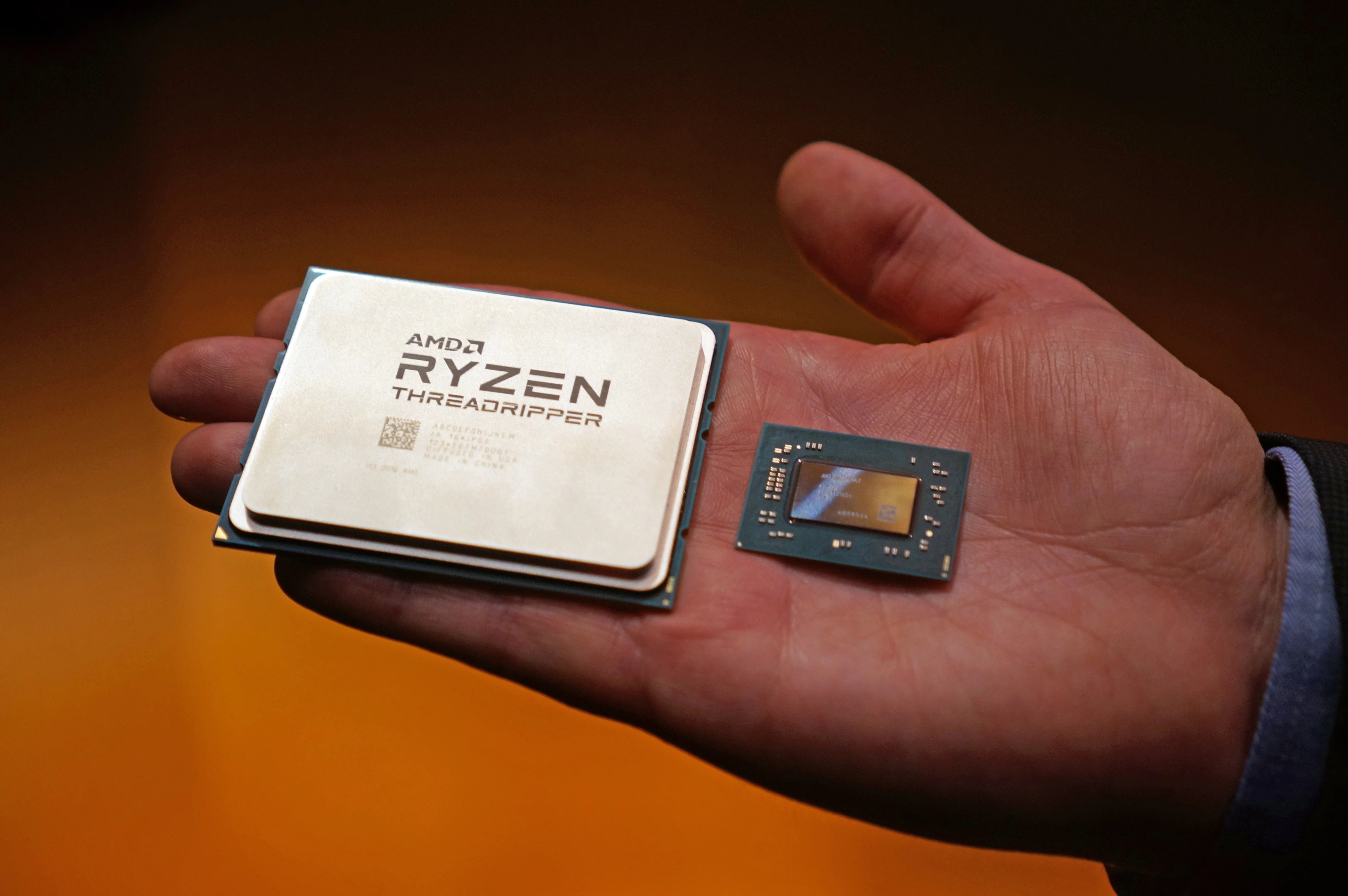 Процессор Ryzen X32 Threadripper PRO 9975WX sTR5 350W 4000 100-000000723 AMD